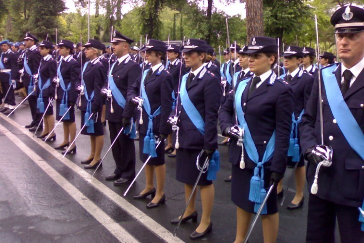 Bando di Concorso a 120 posti di commissario della carriera dei funzionari della Polizia di Stato