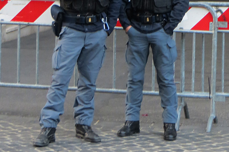 Gravi criticità nella distribuzione del vestiario al personale della Polizia di Stato.